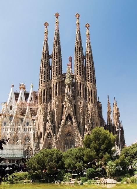 Gaudí: Barcelona’s Architectural Maestro